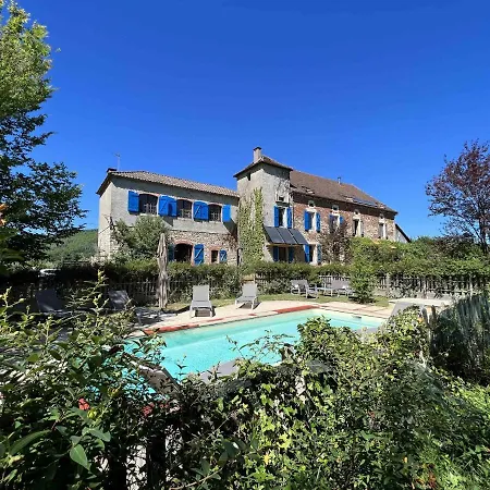Maison De Charme 3 étoiles Avec Piscine Hébergement de vacances Tour-de-Faure
