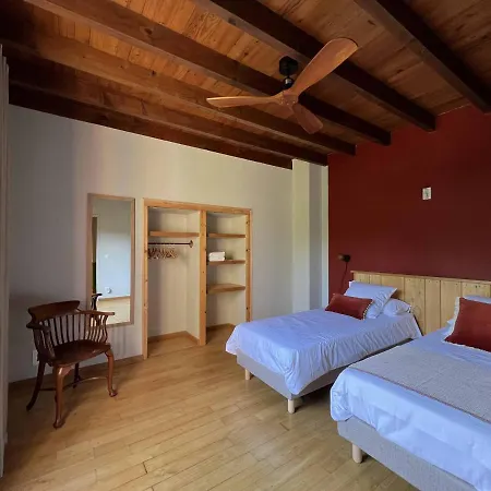 Hébergement de vacances Maison De Charme 3 étoiles Avec Piscine