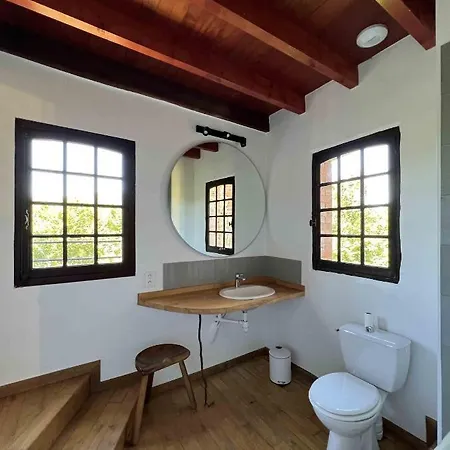 Hébergement de vacances Maison De Charme 3 étoiles Avec Piscine