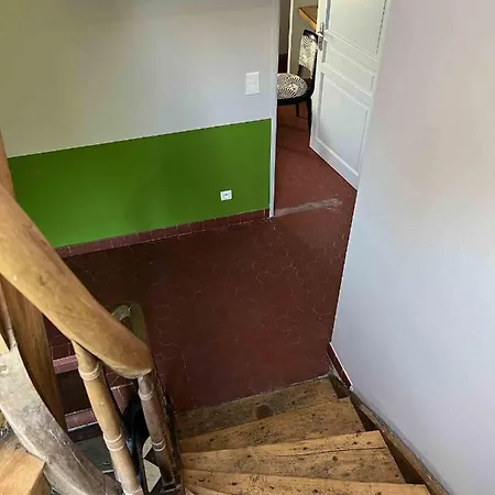 Vakantiehuis Maison De Charme 3 Etoiles Avec Piscine Tour-de-Faure