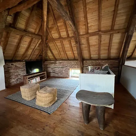 Maison De Charme 3 Etoiles Avec Piscine Vakantiehuis Tour-de-Faure