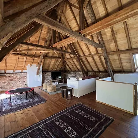 La Tuilerie Vakantiehuis Tour-de-Faure